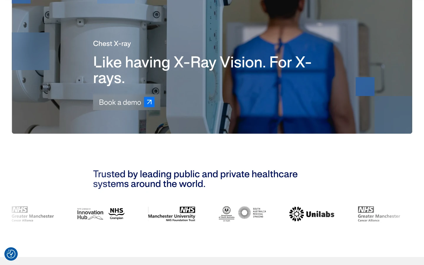 Harrison.ai 胸部X線(CXR)製品の公式ヒーローセクション。胸部X線撮影を受ける患者の写真と「Like having X-Ray Vision. For X-rays.」の見出し、NHS など導入施設のロゴ